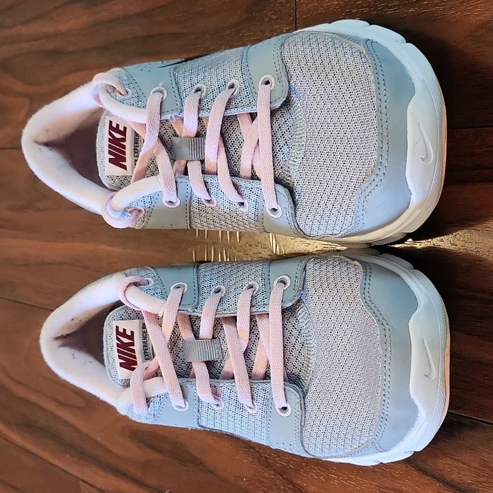 Nike Flex Experience RN Woman's sneakers size-7